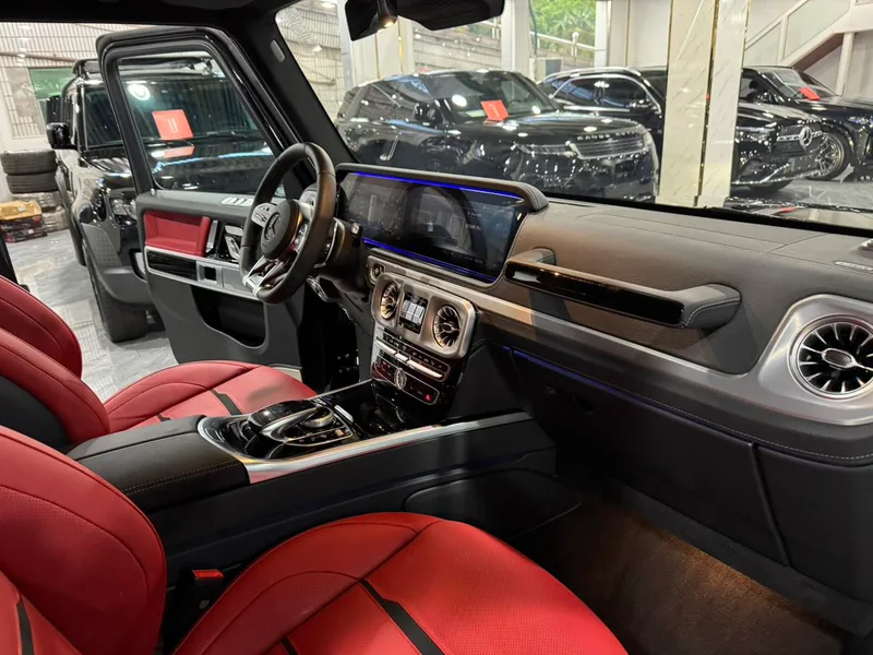 Mercedes-Benz Mercedes-AMG G-Class 2023 AMG G 63 interior photo 9 Mercedes-Benz Mercedes-AMG G-Class 2023 AMG G 63 interior photo 9