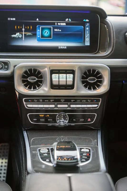 Mercedes-Benz G-Class 2023 G 500 interior photo 14 Mercedes-Benz G-Class 2023 G 500 interior photo 14