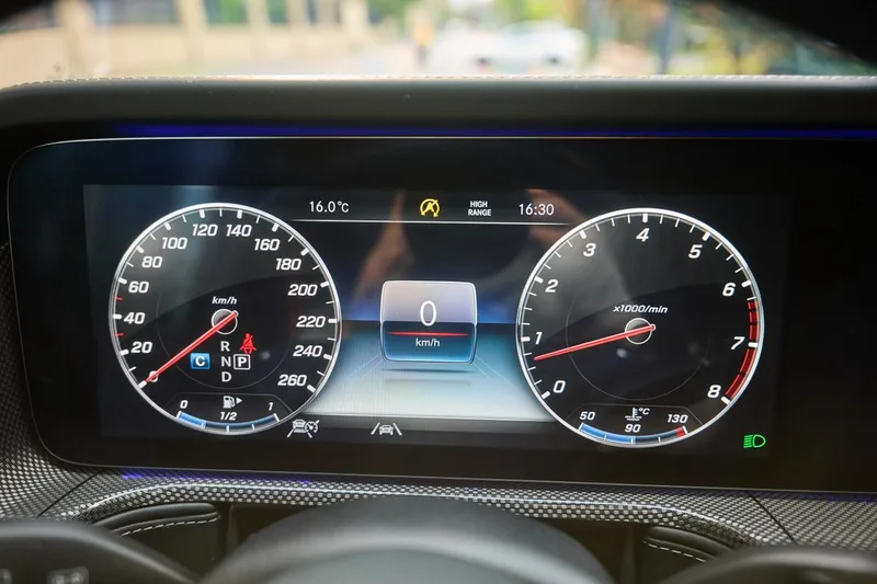 Mercedes-Benz G-Class 2023 G 500 interior photo 16 Mercedes-Benz G-Class 2023 G 500 interior photo 16
