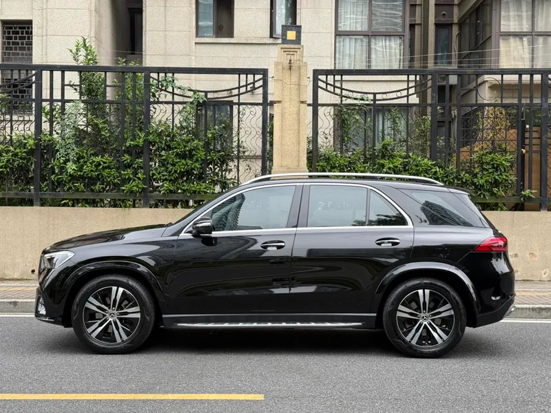 Mercedes-Benz GLE (Imported) 2024 GLE 350 4MATIC Fashionable exterior photo 4 Mercedes-Benz GLE (Imported) 2024 GLE 350 4MATIC Fashionable exterior photo 4