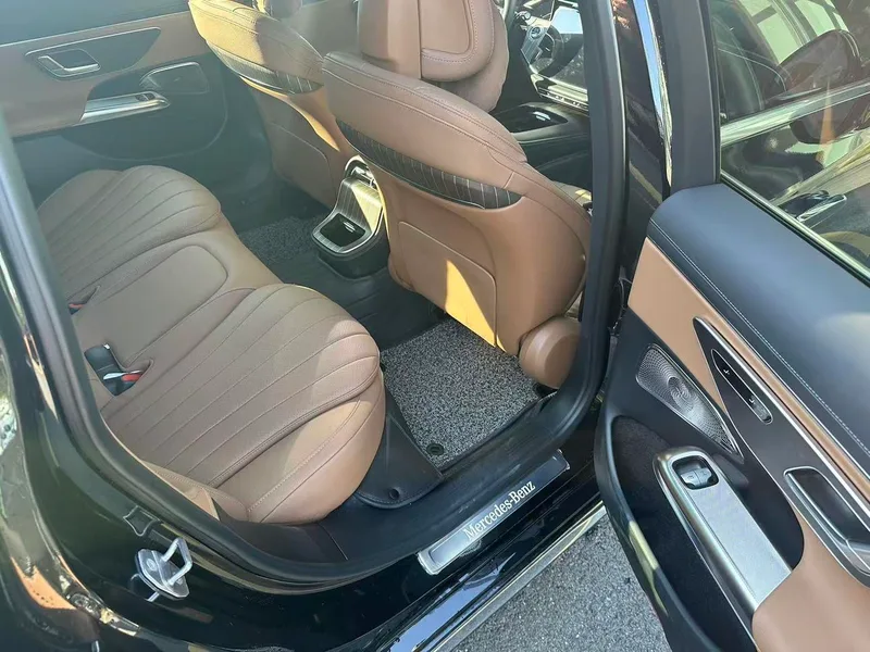 Mercedes-Benz E-Class 2024 Restyling E 300 L Fashionable Passenger car interior photo 9 Mercedes-Benz E-Class 2024 Restyling E 300 L Fashionable Passenger car interior photo 9