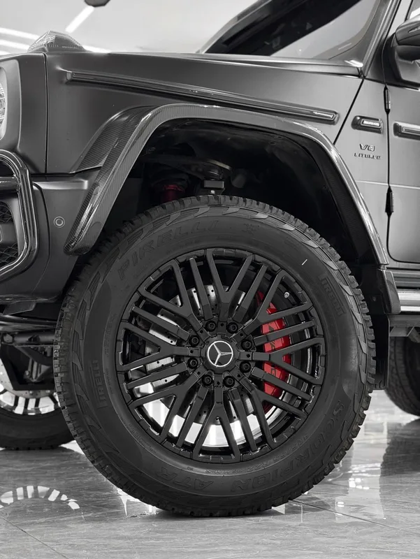 Mercedes-Benz Mercedes-AMG G-Class 2023 AMG G 63 intérieur photo 10 Mercedes-Benz Mercedes-AMG G-Class 2023 AMG G 63 intérieur photo 10