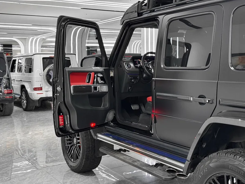 Mercedes-Benz Mercedes-AMG G-Class 2023 AMG G 63 intérieur photo 11 Mercedes-Benz Mercedes-AMG G-Class 2023 AMG G 63 intérieur photo 11