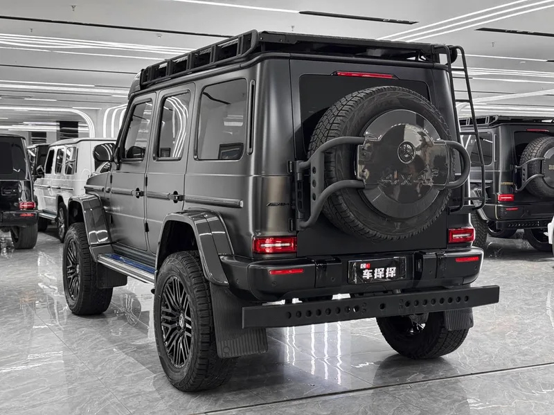 Mercedes-Benz Mercedes-AMG G-Class 2023 AMG G 63 intérieur photo 15 Mercedes-Benz Mercedes-AMG G-Class 2023 AMG G 63 intérieur photo 15