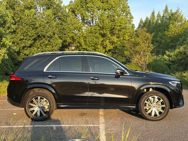 Mercedes-Benz GLE (Imported) 2024 Mise à jour GLE 350 4MATIC Style tendance extérieur photo 4 Mercedes-Benz GLE (Imported) 2024 Mise à jour GLE 350 4MATIC Style tendance extérieur photo 4