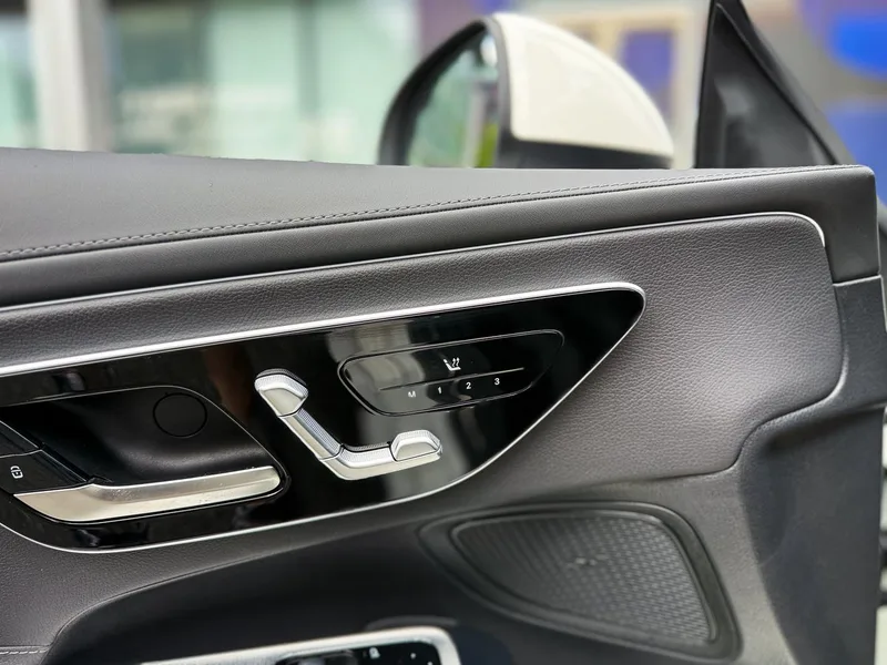 Mercedes-Benz CLE 2024 CLE 260 Coupe interior photo 14 Mercedes-Benz CLE 2024 CLE 260 Coupe interior photo 14