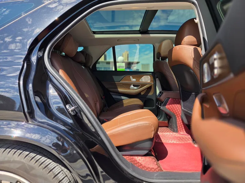 Mercedes-Benz GLE (Imported) 2024 GLE 450 4MATIC Style tendance intérieur photo 14 Mercedes-Benz GLE (Imported) 2024 GLE 450 4MATIC Style tendance intérieur photo 14