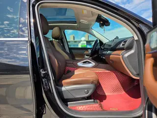 Mercedes-Benz GLE (Imported) 2024 GLE 450 4MATIC Style tendance intérieur photo 15 Mercedes-Benz GLE (Imported) 2024 GLE 450 4MATIC Style tendance intérieur photo 15