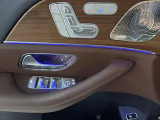 Mercedes-Benz GLE (Imported) 2024 GLE 450 4MATIC Style tendance intérieur photo 16 Mercedes-Benz GLE (Imported) 2024 GLE 450 4MATIC Style tendance intérieur photo 16