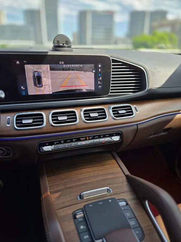 Mercedes-Benz GLE (Imported) 2024 GLE 450 4MATIC Style tendance intérieur photo 18 Mercedes-Benz GLE (Imported) 2024 GLE 450 4MATIC Style tendance intérieur photo 18