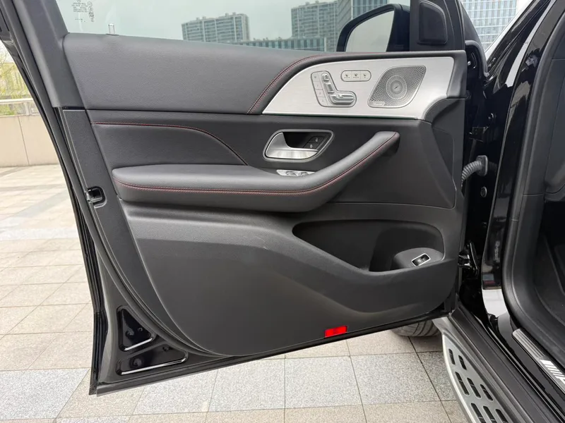 Mercedes-Benz GLE AMG 2024 AMG GLE 53 4MATIC+ exterior foto 6 Mercedes-Benz GLE AMG 2024 AMG GLE 53 4MATIC+ exterior foto 6