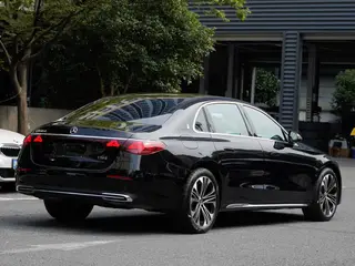 Mercedes-Benz E-Class 2024 E 350 e L Coche exterior foto 4 Mercedes-Benz E-Class 2024 E 350 e L Coche exterior foto 4