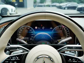 Mercedes-Benz E-Class 2024 E 350 e L Coche exterior foto 9 Mercedes-Benz E-Class 2024 E 350 e L Coche exterior foto 9