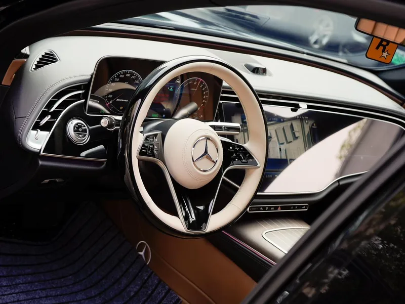 Mercedes-Benz E-Class 2024 E 350 e L Coche exterior foto 10 Mercedes-Benz E-Class 2024 E 350 e L Coche exterior foto 10