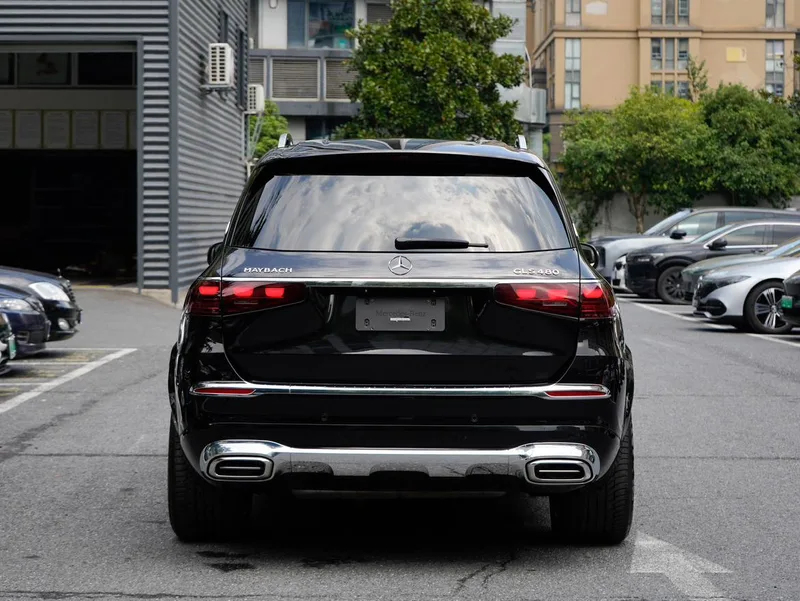 Mercedes-Benz Maybach GLS 2025 GLS 480 4MATIC exterior foto 6 Mercedes-Benz Maybach GLS 2025 GLS 480 4MATIC exterior foto 6