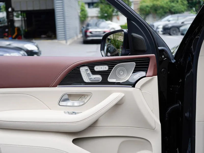 Mercedes-Benz Maybach GLS 2025 GLS 480 4MATIC interior foto 11 Mercedes-Benz Maybach GLS 2025 GLS 480 4MATIC interior foto 11