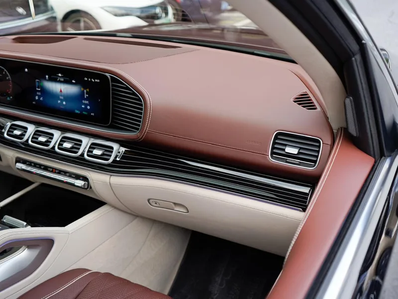 Mercedes-Benz Maybach GLS 2025 GLS 480 4MATIC interior foto 13 Mercedes-Benz Maybach GLS 2025 GLS 480 4MATIC interior foto 13