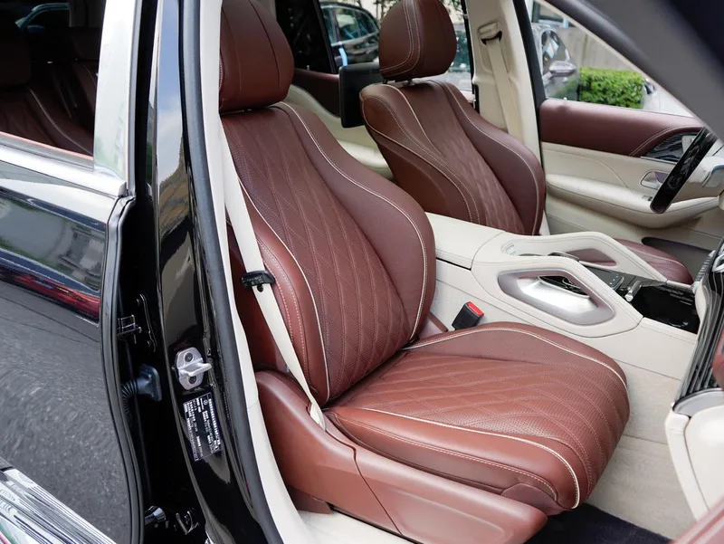 Mercedes-Benz Maybach GLS 2025 GLS 480 4MATIC interior foto 16 Mercedes-Benz Maybach GLS 2025 GLS 480 4MATIC interior foto 16