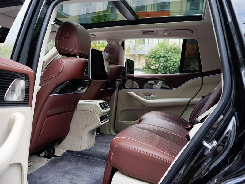 Mercedes-Benz Maybach GLS 2025 GLS 480 4MATIC interior foto 18 Mercedes-Benz Maybach GLS 2025 GLS 480 4MATIC interior foto 18