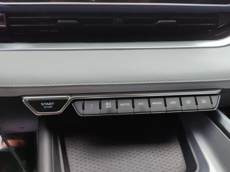 Geely Preface 2021 2.0T Acabado premium interior foto 18 Geely Preface 2021 2.0T Acabado premium interior foto 18