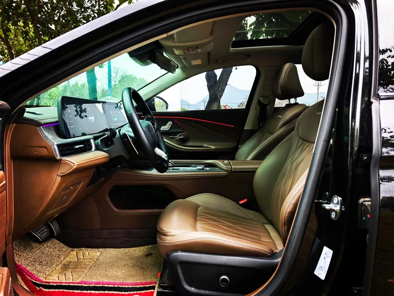 Chery Arrizo 8 2023 High-energy version 2.0T DCT Strength interior photo 15 Chery Arrizo 8 2023 High-energy version 2.0T DCT Strength interior photo 15