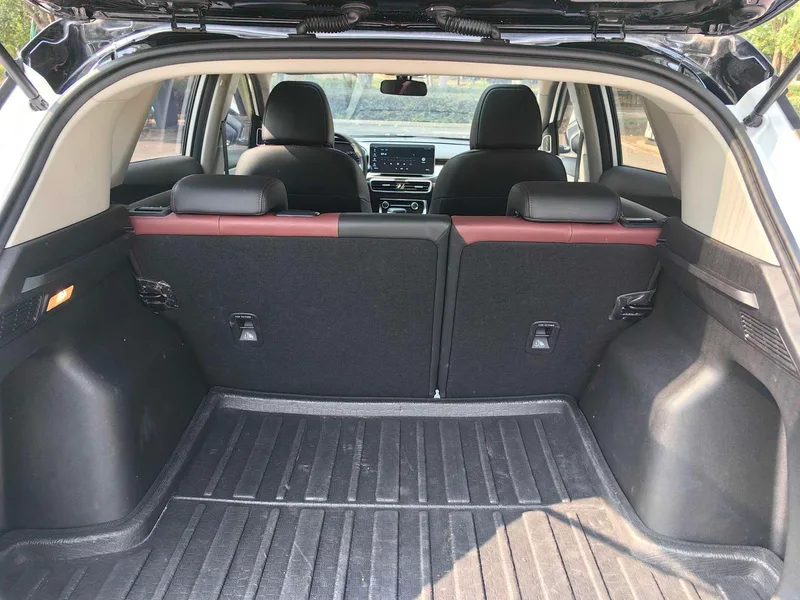 Geely Coolray 2021 240T DCT Edición Diamante interior foto 19 Geely Coolray 2021 240T DCT Edición Diamante interior foto 19