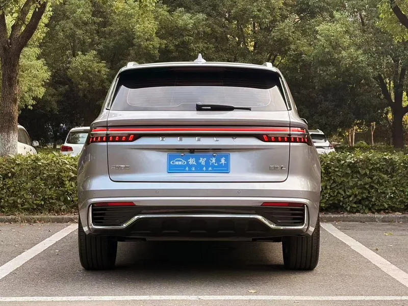 Geely Monjaro 2024 2.0TD DCT EVO Versión de dos ruedas motrices Longfeng exterior foto 6 Geely Monjaro 2024 2.0TD DCT EVO Versión de dos ruedas motrices Longfeng exterior foto 6