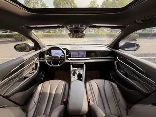 Geely Monjaro 2024 2.0TD DCT EVO Versión de dos ruedas motrices Longfeng interior foto 12 Geely Monjaro 2024 2.0TD DCT EVO Versión de dos ruedas motrices Longfeng interior foto 12