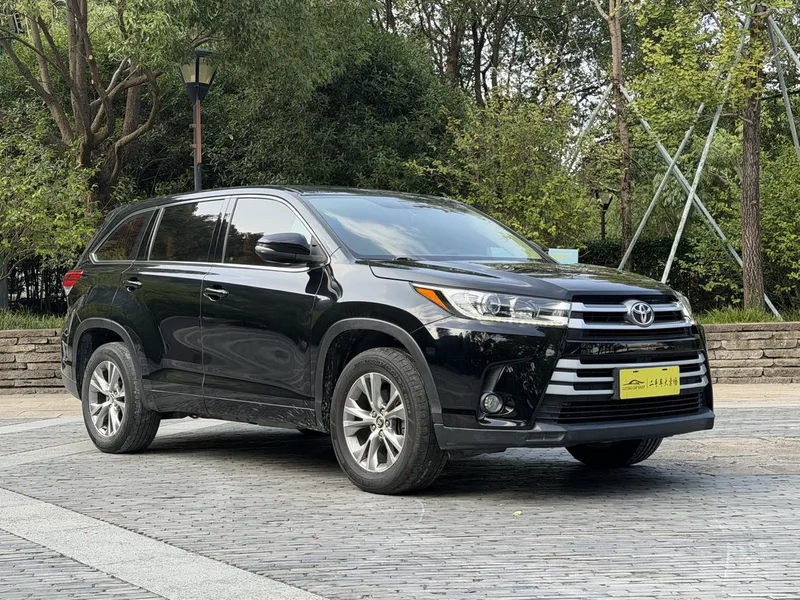 Toyota Highlander 2018 2.0T Version élite à deux roues motrices 5 Siège État VI extérieur photo 3 Toyota Highlander 2018 2.0T Version élite à deux roues motrices 5 Siège État VI extérieur photo 3