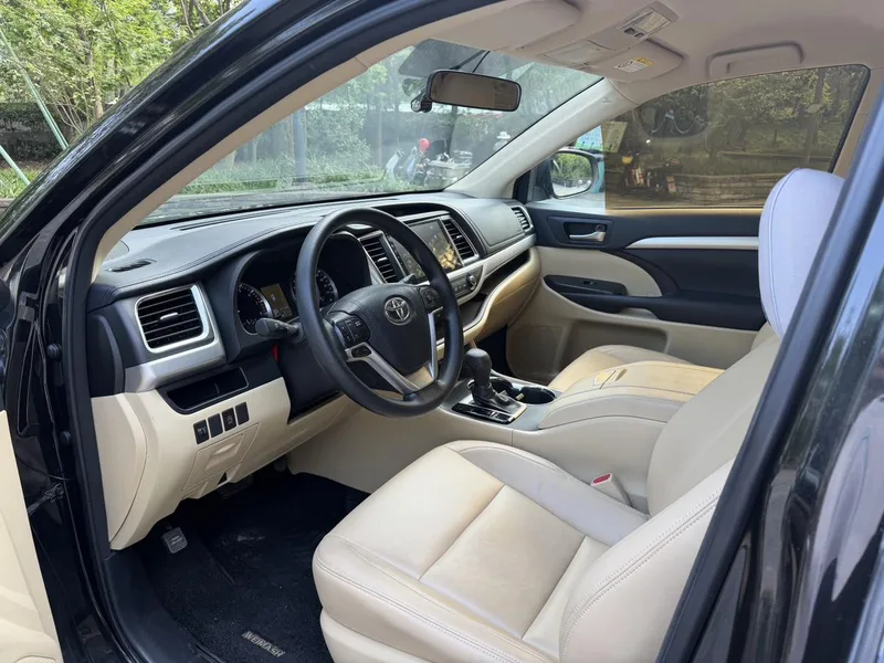 Toyota Highlander 2018 2.0T Version élite à deux roues motrices 5 Siège État VI extérieur photo 10 Toyota Highlander 2018 2.0T Version élite à deux roues motrices 5 Siège État VI extérieur photo 10