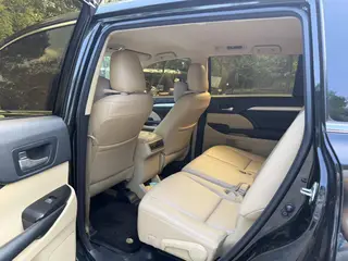 Toyota Highlander 2018 2.0T Version élite à deux roues motrices 5 Siège État VI intérieur photo 14 Toyota Highlander 2018 2.0T Version élite à deux roues motrices 5 Siège État VI intérieur photo 14