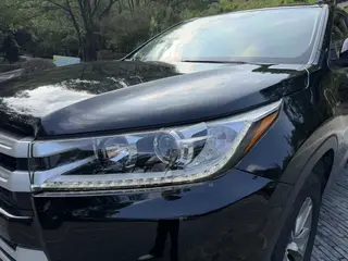 Toyota Highlander 2018 2.0T Version élite à deux roues motrices 5 Siège État VI intérieur photo 17 Toyota Highlander 2018 2.0T Version élite à deux roues motrices 5 Siège État VI intérieur photo 17