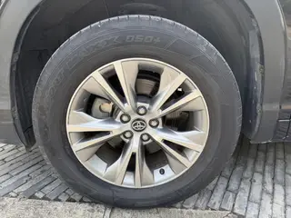 Toyota Highlander 2018 2.0T Version élite à deux roues motrices 5 Siège État VI intérieur photo 19 Toyota Highlander 2018 2.0T Version élite à deux roues motrices 5 Siège État VI intérieur photo 19