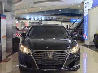 Toyota Crown 2018 2.0T Fashion Edition exterior photo 2 Toyota Crown 2018 2.0T Fashion Edition exterior photo 2