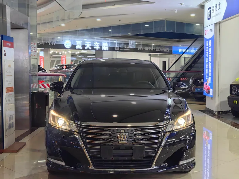 Toyota Crown 2018 2.0T Fashion Edition exterior photo 2 Toyota Crown 2018 2.0T Fashion Edition exterior photo 2
