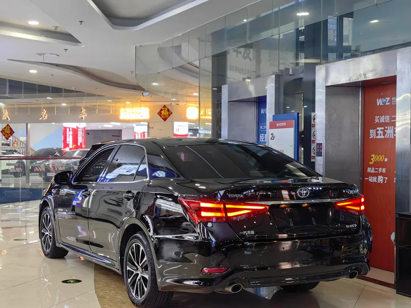 Toyota Crown 2018 2.0T Fashion Edition exterior photo 4 Toyota Crown 2018 2.0T Fashion Edition exterior photo 4