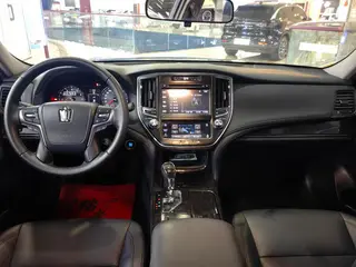 Toyota Crown 2018 2.0T Fashion Edition interior photo 12 Toyota Crown 2018 2.0T Fashion Edition interior photo 12