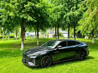 Changan UNI-V 2022 2.0T Edición de velocidad líder