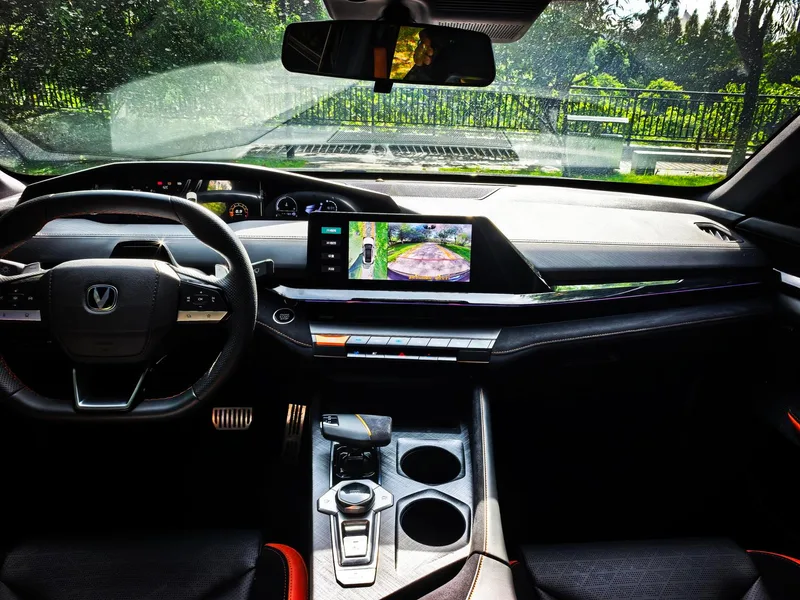 Changan UNI-V 2022 2.0T Edición de velocidad líder interior foto 11 Changan UNI-V 2022 2.0T Edición de velocidad líder interior foto 11