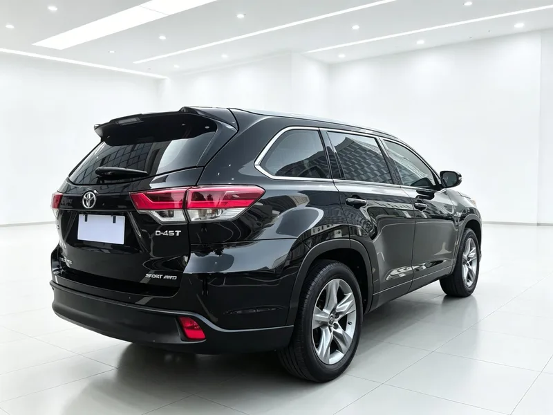 Toyota Highlander 2018 2.0T Four-wheel drive Premium Edition 7 seat Country VI exterior photo 4 Toyota Highlander 2018 2.0T Four-wheel drive Premium Edition 7 seat Country VI exterior photo 4
