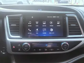 Toyota Highlander 2018 2.0T Four-wheel drive Premium Edition 7 seat Country VI interior photo 15 Toyota Highlander 2018 2.0T Four-wheel drive Premium Edition 7 seat Country VI interior photo 15