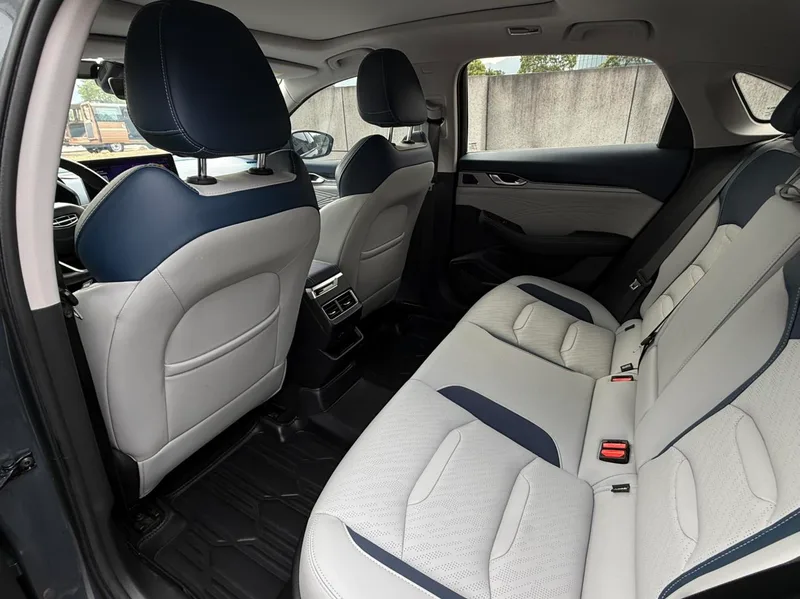 Geely Preface 2021 2.0T Premium Trim interior photo 6 Geely Preface 2021 2.0T Premium Trim interior photo 6