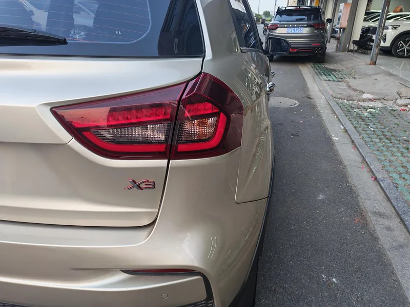 Geely Vision X3 2020 1.5L CVT Premium Trim interior photo 10 Geely Vision X3 2020 1.5L CVT Premium Trim interior photo 10