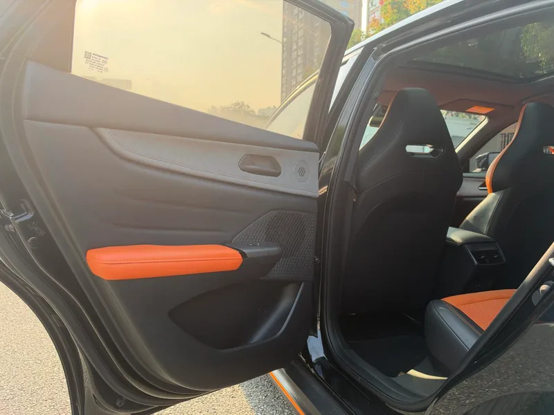 Changan UNI-V 2025 Third generation 2.0T Jin Qing type interior photo 12 Changan UNI-V 2025 Third generation 2.0T Jin Qing type interior photo 12