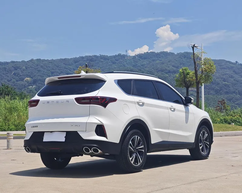 Jetour X70 2023 1.5T DCT Lu Guan Edition 7 seat exterior photo 4 Jetour X70 2023 1.5T DCT Lu Guan Edition 7 seat exterior photo 4