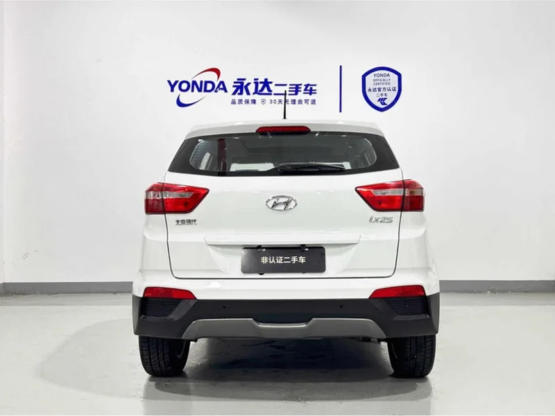 Hyundai ix25 2015 1.6L Automatic two-drive intelligent type GLS exterior photo 3 Hyundai ix25 2015 1.6L Automatic two-drive intelligent type GLS exterior photo 3