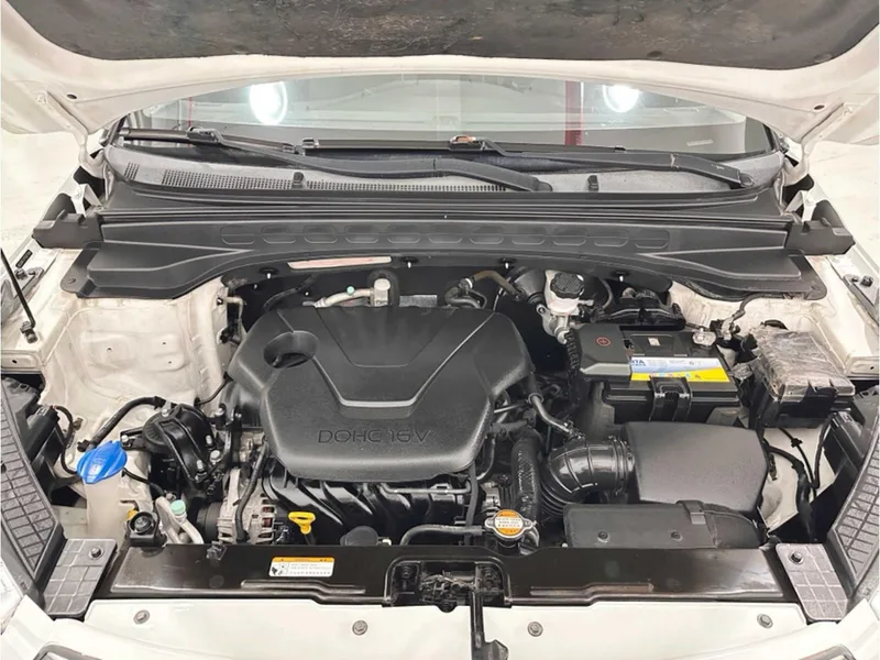 Hyundai ix25 2015 1.6L Automatic two-drive intelligent type GLS exterior photo 6 Hyundai ix25 2015 1.6L Automatic two-drive intelligent type GLS exterior photo 6