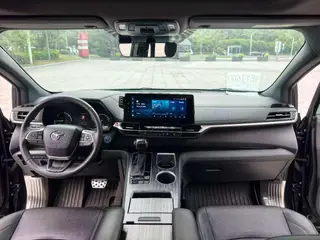 Toyota Sienna 2023 Doble motor 2.5L Versión de lujo interior foto 6 Toyota Sienna 2023 Doble motor 2.5L Versión de lujo interior foto 6