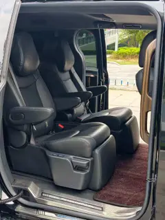 Toyota Sienna 2023 Doble motor 2.5L Versión de lujo interior foto 7 Toyota Sienna 2023 Doble motor 2.5L Versión de lujo interior foto 7