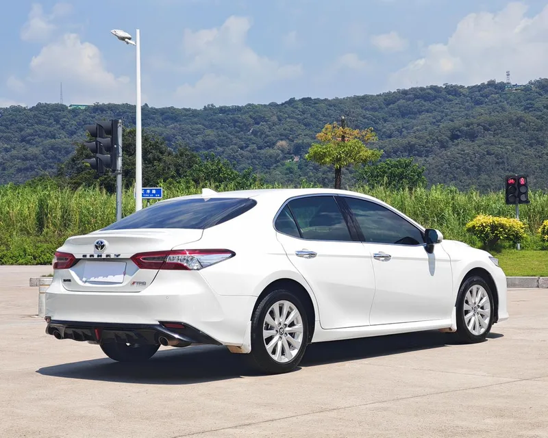 Toyota Camry 2019 2.0G Luxury Edition Country VI exterior photo 4 Toyota Camry 2019 2.0G Luxury Edition Country VI exterior photo 4